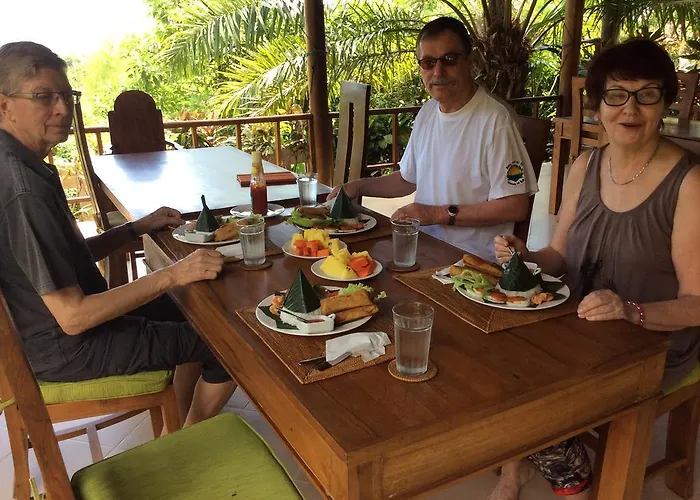 Guest house West Bali Villas-umasari 3*